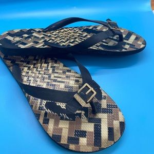 Cole Hazan Flip Flops